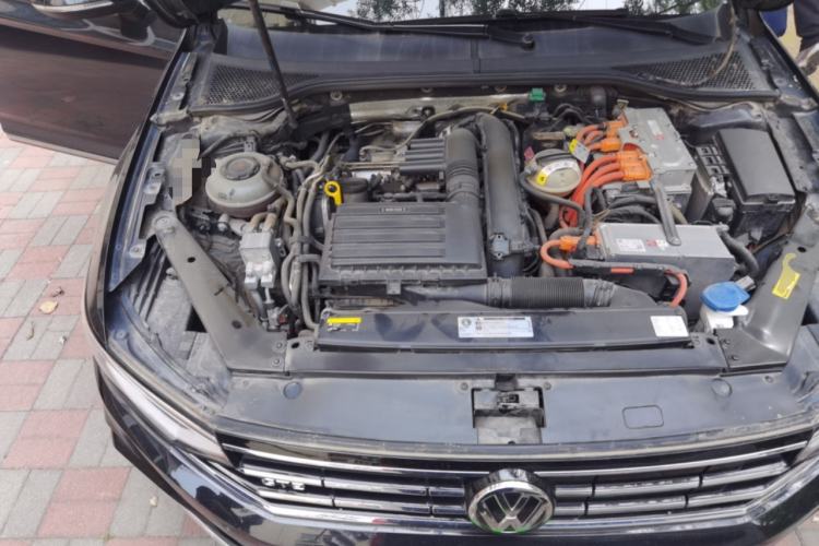 Used Volkswagen Magotan GTE Plug-in Hybrid 2020 GTE Luxury Model Engine Bay