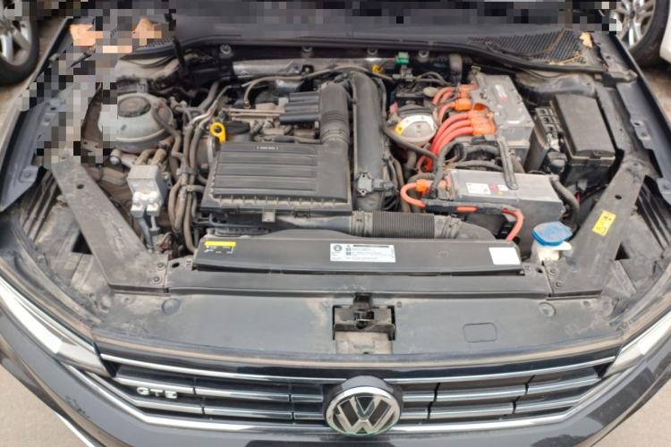 Used Volkswagen Magotan GTE Plug-in Hybrid 2020 GTE Luxury Model Engine Bay
