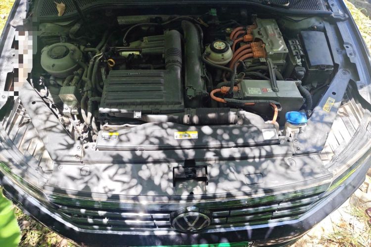 Used Volkswagen Magotan GTE Plug-in Hybrid 2020 GTE Prestige Model Engine Bay