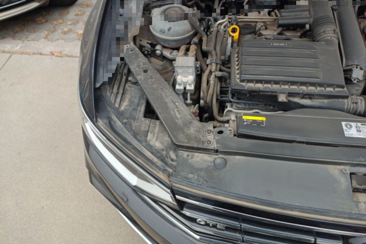 Used Volkswagen Magotan GTE Plug-in Hybrid 2020 GTE Luxury Model Engine Bay Right