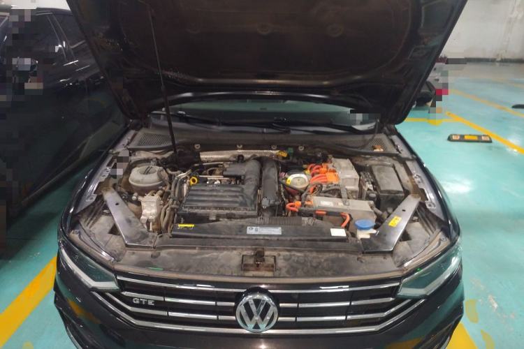 Used Volkswagen Magotan GTE Plug-in Hybrid 2020 GTE Luxury Model Engine Bay
