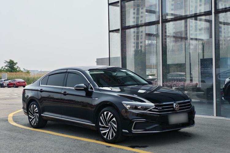 Used Volkswagen Magotan GTE Plug-in Hybrid 2020 GTE Prestige Model Exterior 2