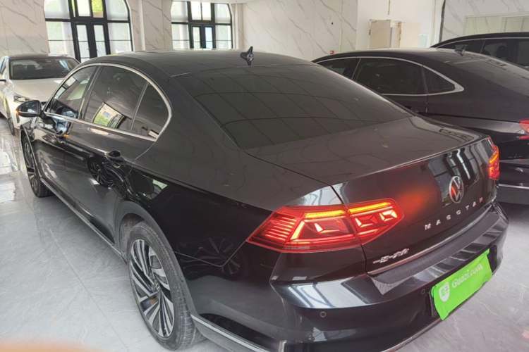 Used Volkswagen Magotan GTE Plug-in Hybrid 2020 GTE Prestige Model Exterior 2