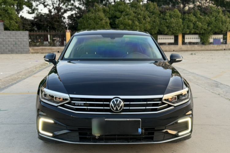 Used Volkswagen Magotan GTE Plug-in Hybrid 2020 GTE Luxury Model Exterior 3