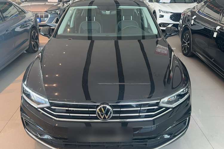 Used Volkswagen Magotan GTE Plug-in Hybrid 2020 GTE Luxury Model Exterior 3