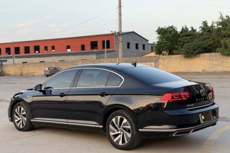 Used Volkswagen Magotan GTE Plug-in Hybrid 2020 GTE Luxury Model Exterior 4