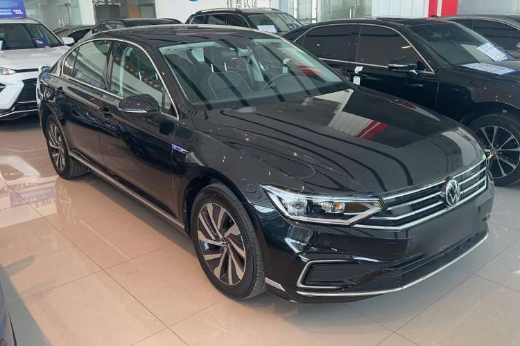 Used Volkswagen Magotan GTE Plug-in Hybrid 2020 GTE Luxury Model Exterior 4