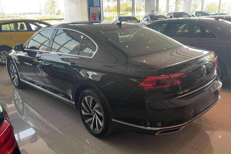 Used Volkswagen Magotan GTE Plug-in Hybrid 2020 GTE Luxury Model Exterior 7