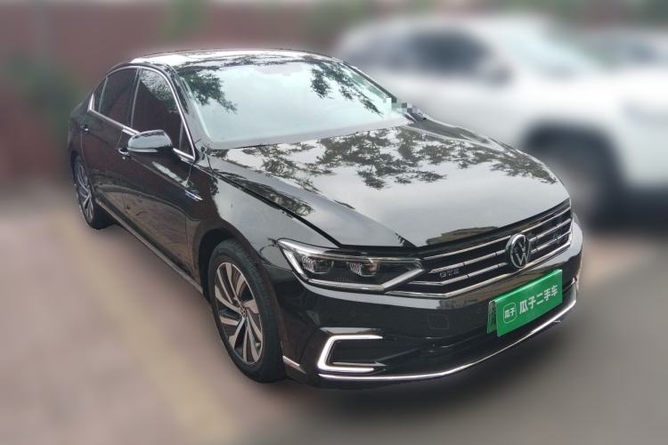 Used Volkswagen Magotan GTE Plug-in Hybrid 2020 GTE Luxury Model Front Right 45 Deg