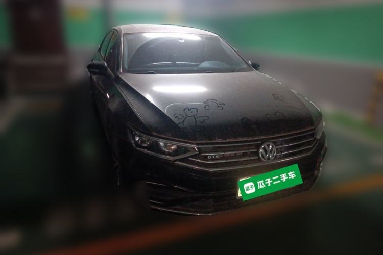 Used Volkswagen Magotan GTE Plug-in Hybrid 2020 GTE Luxury Model Front Right 45 Deg