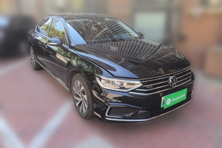 Used Volkswagen Magotan GTE Plug-in Hybrid 2020 GTE Luxury Model Front Right 45 Deg