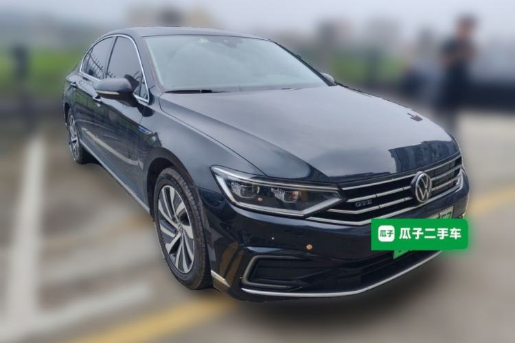 Used Volkswagen Magotan GTE Plug-in Hybrid 2020 GTE Luxury Model Front Right 45 Deg