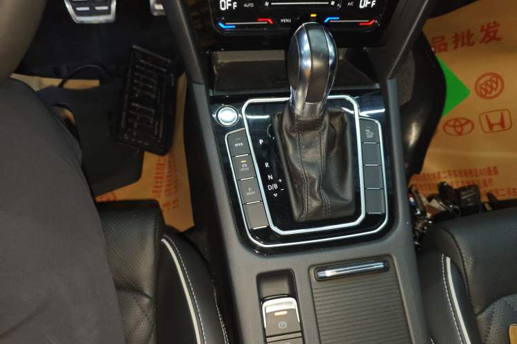 Used Volkswagen Magotan GTE Plug-in Hybrid 2020 GTE Luxury Model Gear Lever