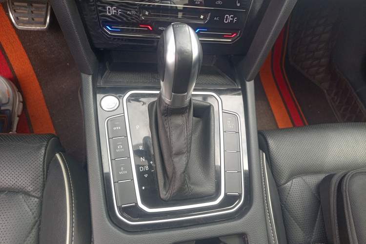 Used Volkswagen Magotan GTE Plug-in Hybrid 2020 GTE Luxury Model Gear Lever