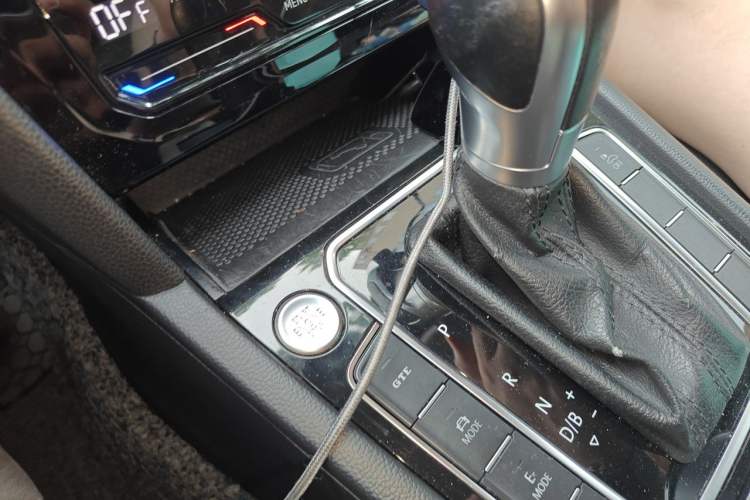 Used Volkswagen Magotan GTE Plug-in Hybrid 2020 GTE Luxury Model Gear Lever