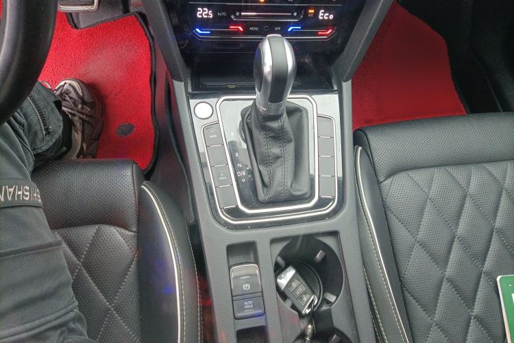 Used Volkswagen Magotan GTE Plug-in Hybrid 2020 GTE Luxury Model Gear Lever