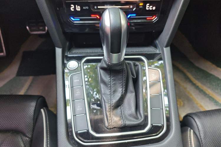 Used Volkswagen Magotan GTE Plug-in Hybrid 2020 GTE Luxury Model Gear Lever