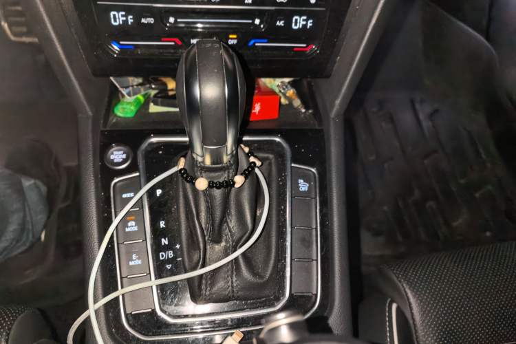 Used Volkswagen Magotan GTE Plug-in Hybrid 2020 GTE Luxury Model Gear Lever