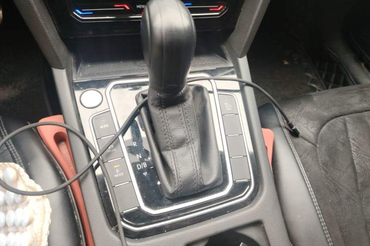 Used Volkswagen Magotan GTE Plug-in Hybrid 2020 GTE Luxury Model Gear Lever