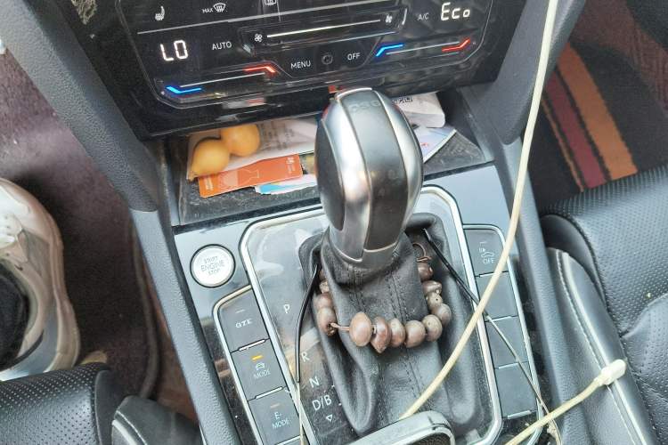 Used Volkswagen Magotan GTE Plug-in Hybrid 2020 GTE Luxury Model Gear Lever