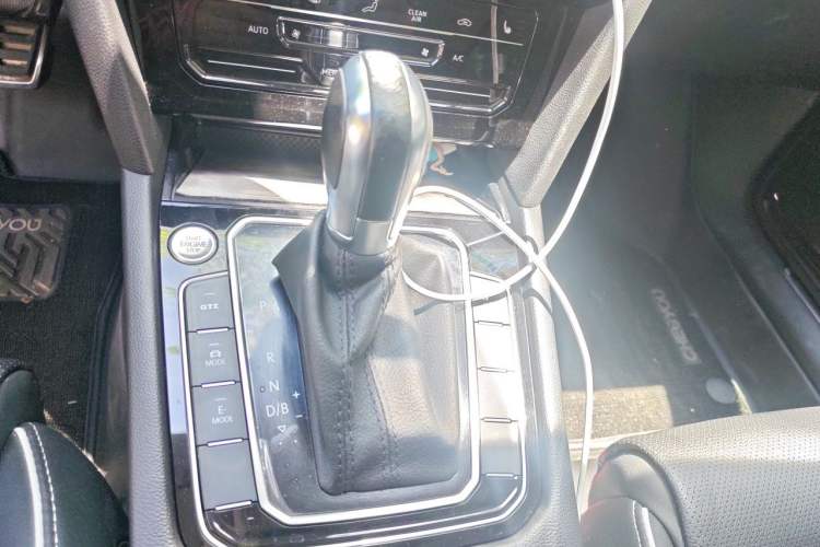 Used Volkswagen Magotan GTE Plug-in Hybrid 2020 GTE Prestige Model Gear Lever