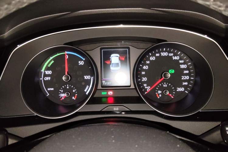 Used Volkswagen Magotan GTE Plug-in Hybrid 2020 GTE Prestige Model Instrument Cluster