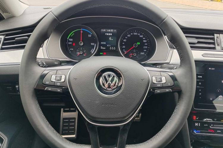 Used Volkswagen Magotan GTE Plug-in Hybrid 2020 GTE Luxury Model Interior 2