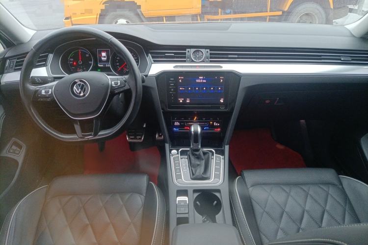 Used Volkswagen Magotan GTE Plug-in Hybrid 2020 GTE Luxury Model Interior 2