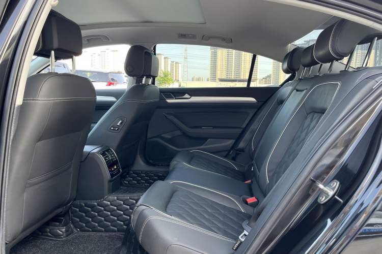 Used Volkswagen Magotan GTE Plug-in Hybrid 2020 GTE Luxury Model Interior 2