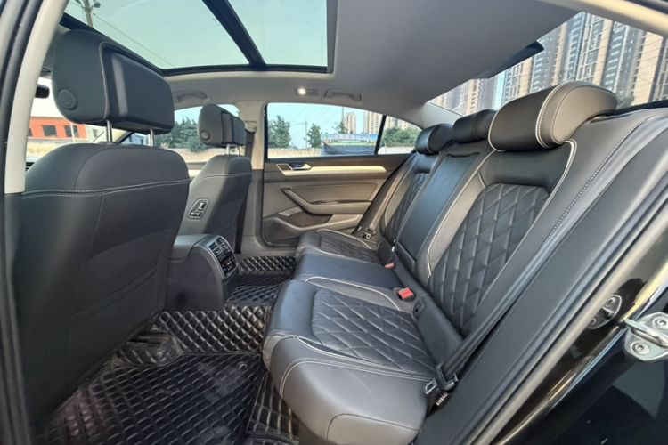 Used Volkswagen Magotan GTE Plug-in Hybrid 2020 GTE Luxury Model Interior 2