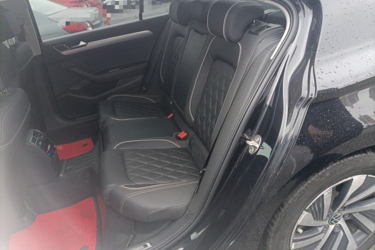 Used Volkswagen Magotan GTE Plug-in Hybrid 2020 GTE Luxury Model Interior 4