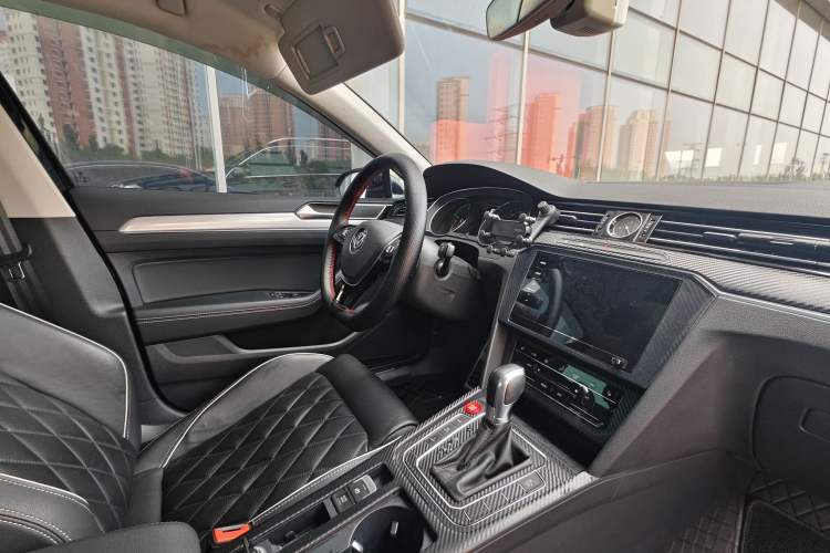 Used Volkswagen Magotan GTE Plug-in Hybrid 2020 GTE Prestige Model Interior 5