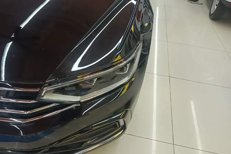 Used Volkswagen Magotan GTE Plug-in Hybrid 2020 GTE Luxury Model Left Front Headlight