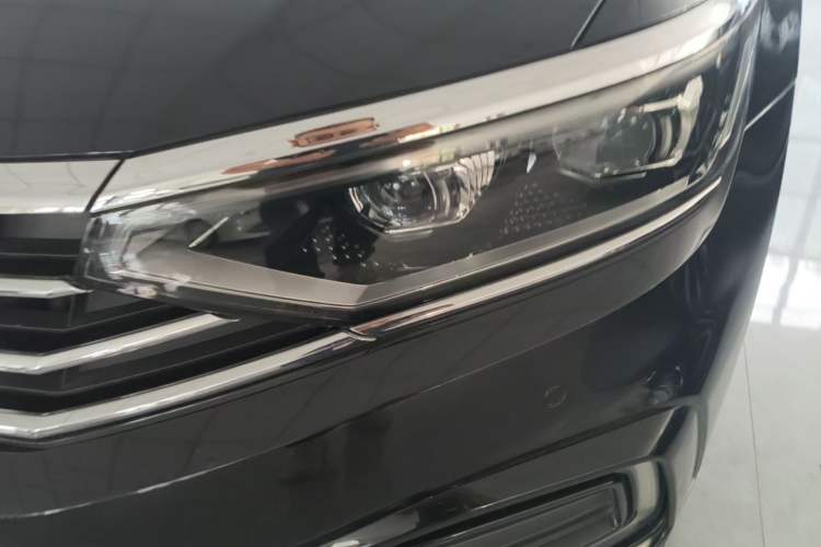 Used Volkswagen Magotan GTE Plug-in Hybrid 2020 GTE Prestige Model Left Front Headlight