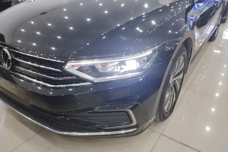 Used Volkswagen Magotan GTE Plug-in Hybrid 2020 GTE Luxury Model Left Front Headlight