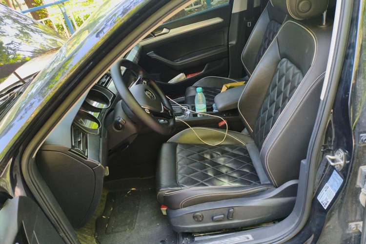 Used Volkswagen Magotan GTE Plug-in Hybrid 2020 GTE Luxury Model Left Front Seat
