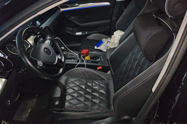 Used Volkswagen Magotan GTE Plug-in Hybrid 2020 GTE Luxury Model Left Front Seat