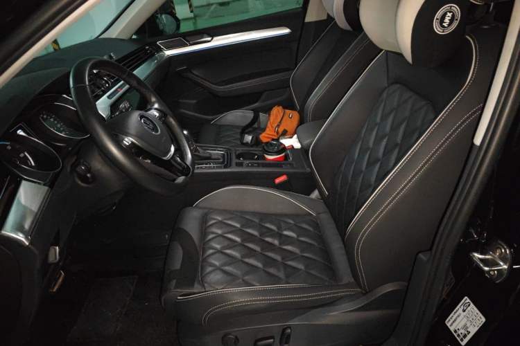 Used Volkswagen Magotan GTE Plug-in Hybrid 2020 GTE Luxury Model Left Front Seat