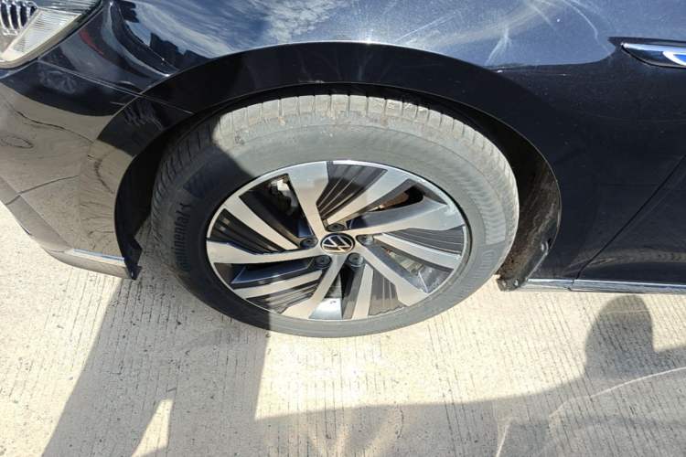 Used Volkswagen Magotan GTE Plug-in Hybrid 2020 GTE Luxury Model Left Front Wheel Hub