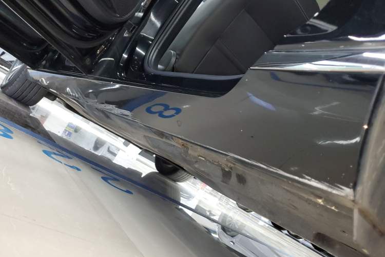 Used Volkswagen Magotan GTE Plug-in Hybrid 2020 GTE Luxury Model Left Side Sill