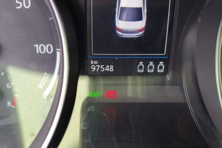 Used Volkswagen Magotan GTE Plug-in Hybrid 2020 GTE Luxury Model Odometer Close Up