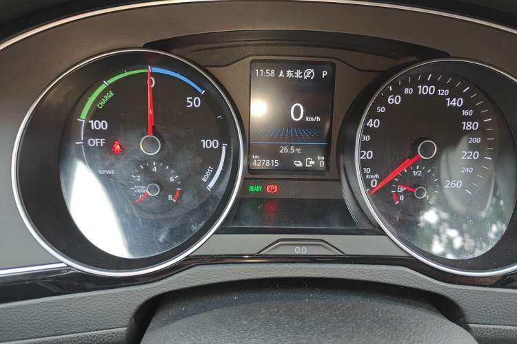 Used Volkswagen Magotan GTE Plug-in Hybrid 2020 GTE Luxury Model Odometer Close Up