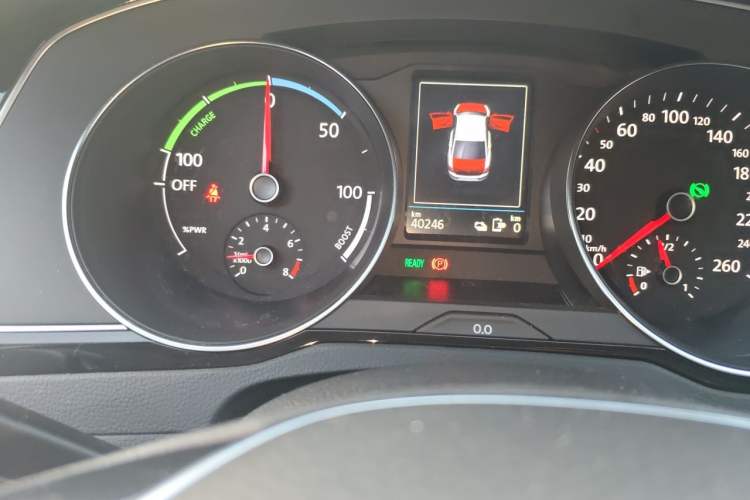 Used Volkswagen Magotan GTE Plug-in Hybrid 2020 GTE Luxury Model Odometer Close Up