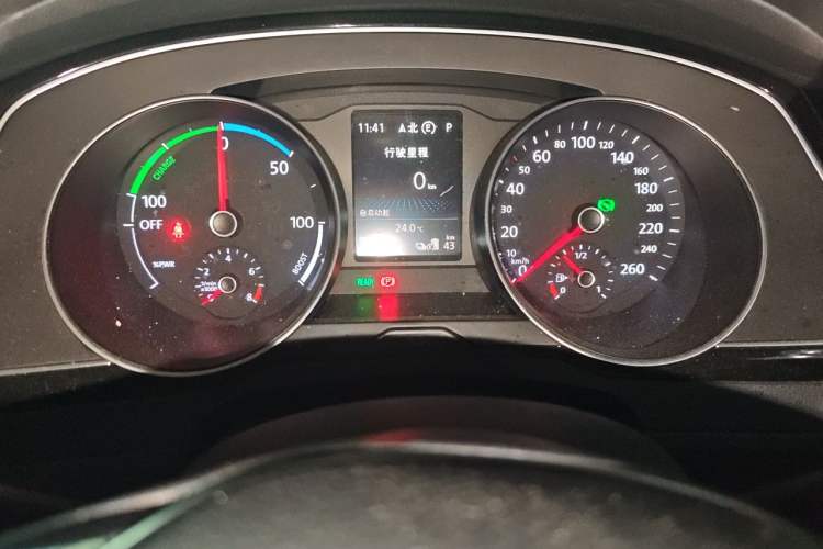 Used Volkswagen Magotan GTE Plug-in Hybrid 2020 GTE Prestige Model Odometer Close Up