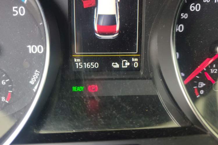 Used Volkswagen Magotan GTE Plug-in Hybrid 2020 GTE Luxury Model Odometer Close Up