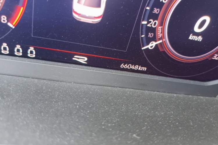 Used Volkswagen Magotan GTE Plug-in Hybrid 2020 GTE Luxury Model Odometer Close Up