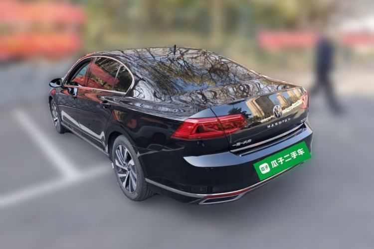 Used Volkswagen Magotan GTE Plug-in Hybrid 2020 GTE Luxury Model Rear Left 45 Deg