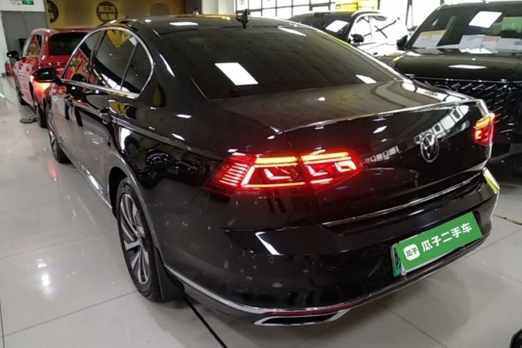 Used Volkswagen Magotan GTE Plug-in Hybrid 2020 GTE Luxury Model Rear Left 45 Deg