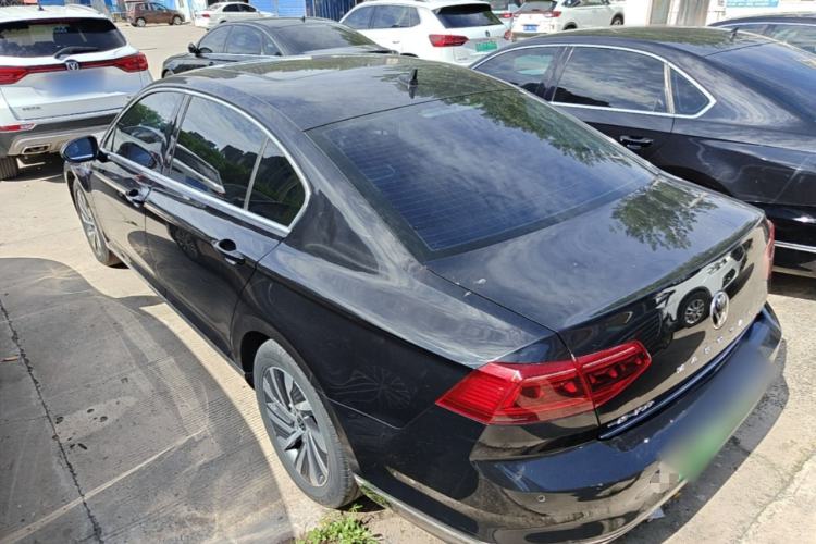 Used Volkswagen Magotan GTE Plug-in Hybrid 2020 GTE Luxury Model Rear Left 45 Deg