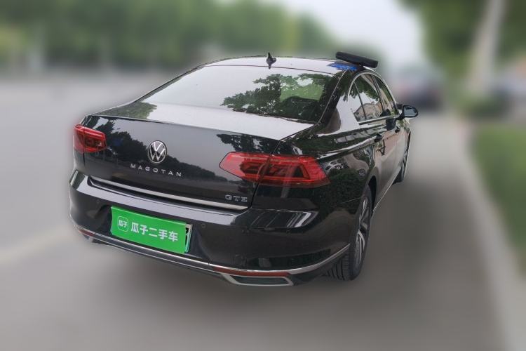 Used Volkswagen Magotan GTE Plug-in Hybrid 2020 GTE Luxury Model Rear Right 45 Deg